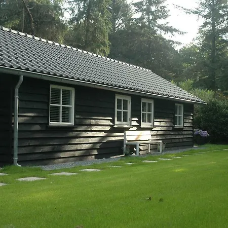 Aan De Bosrand Hoenderloo *