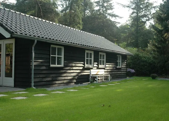 Aan De Bosrand Hoenderloo *