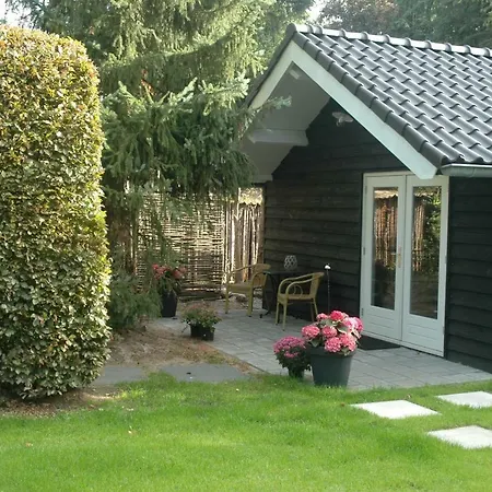 Aan De Bosrand Hoenderloo Bed and breakfast *